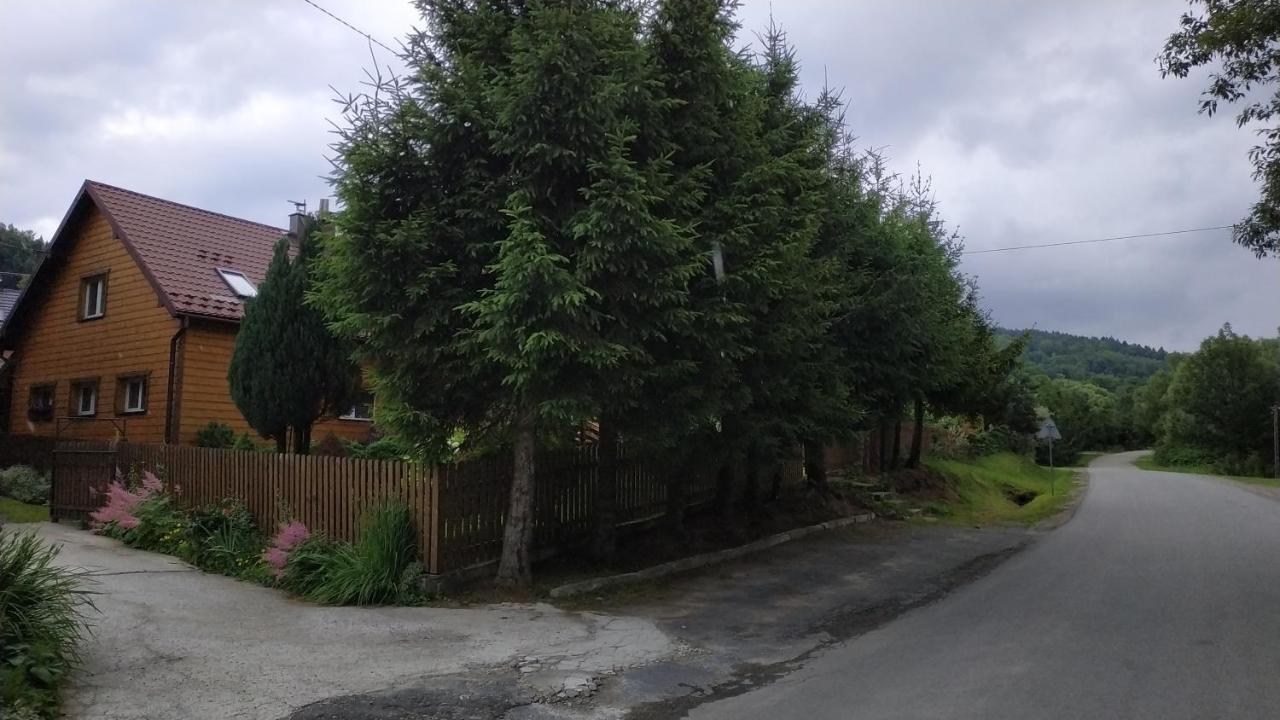Apartament Pod Kogutkiem Uscie Gorlickie Exterior foto